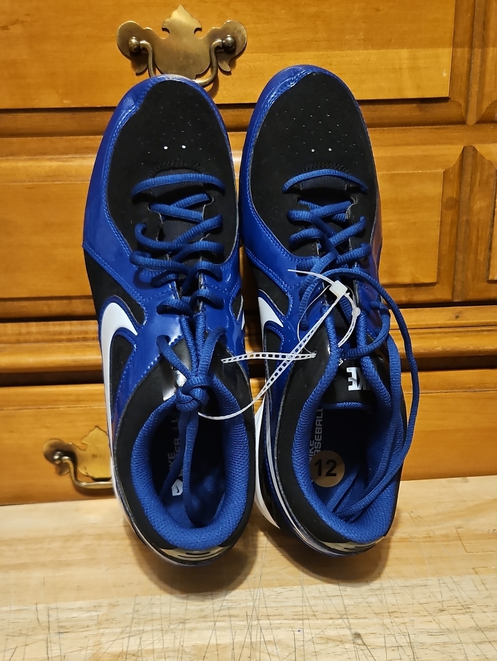 Nike Men's Blue and Black Low-Top Lace-Up Sneakers Size 12
